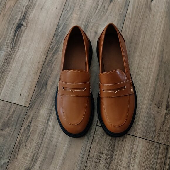 ZBY Women's Classic Brown Penny Loafers, Size 9. - Picture 12 of 16